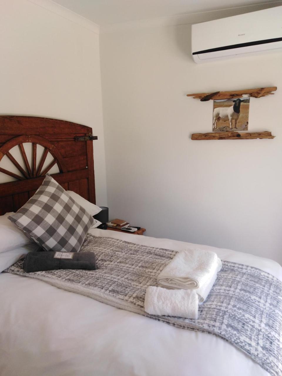 Die Windpomp Guesthouse Gobabis Exterior photo